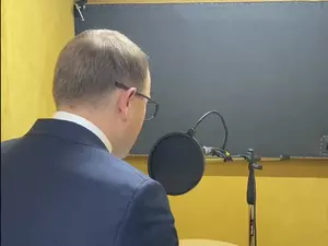фото ЗакС Андрей Хорт озвучил аудиогид для пробежки по Красногвардейскому району фото ЗакС политика Андрей Хорт озвучил аудиогид для пробежки по Красногвардейскому району