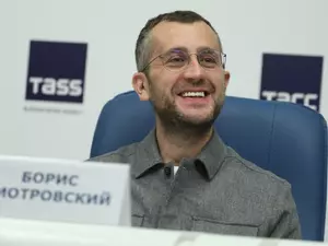 фото ЗакС Пиотровский пообещал поработать над созданием памятника Алексею Балабанову фото ЗакС политика Пиотровский пообещал поработать над созданием памятника Алексею Балабанову