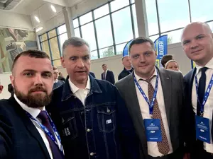 фото ЗакС Малков, Ененков и Устименко уехали в Рязань на заседание думской фракции ЛДПР фото ЗакС политика Малков, Ененков и Устименко уехали в Рязань на заседание думской фракции ЛДПР