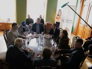 "Экспертный клуб Петербурга" готовит серию мероприятий о молодежной политике