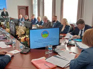 фото ЗакС Гладунов обсудил вопросы МСУ с депутатами Северо-Запада фото ЗакС политика Гладунов обсудил вопросы МСУ с депутатами Северо-Запада