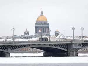 В Петербурге запретили выходить на лед