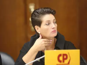 Тихонова поинтересовалась затратами на ДМС для губернатора и чиновников