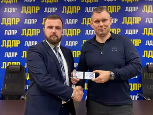 Избиравшийся от "Новых людей" мундеп Головин вступил в ЛДПР