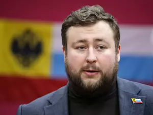 Суд отменил постановление по делу Саввы Федосеева за пост с Навальным*