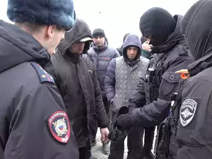 На Софийской овощебазе нелегалов искали с помощью коптера