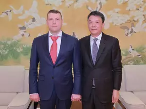 Петербургский прокурор Виктор Мельник вместе с коллегами посетил Китай