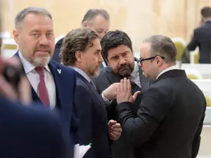 Кадры: Заседание ЗакСа 28 января