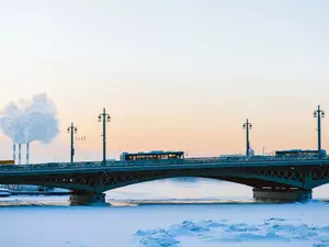 Контроль за работой транспорта в Петербурге усилили из-за холодов