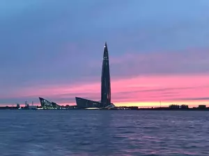 Петербургское "Яблоко" обратилось в ЮНЕСКО из-за планов постройки башен в Лахте