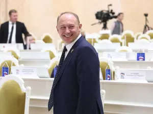 Депутат Ходосок поздравил петербуржцев с Днем пиццы