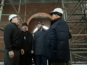 Спикер ЗакСа осмотрел строящийся храм у Пискаревского кладбища