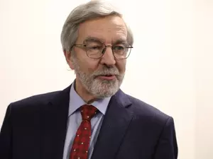 Суд вернул протокол в отношении депутата "Яблока" Александра Шишлова