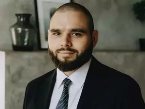 Дрозденко назначил на пост главы пресс-службы губернатора политолога Донцова