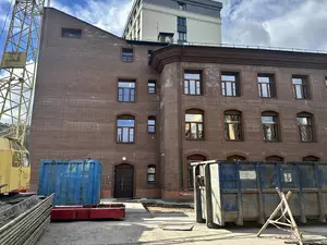 По иску КГИОП восстановили историческое здание на Выборгской набережной