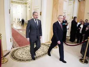 Губернатор начал доклад перед депутатами Заксобрания