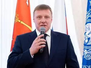 Смольный назвал "недоразумением" задержание главы ансамбля "Нефес"