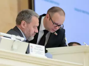 ЗакС за четыре месяца до выборов