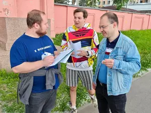 "Яблоко" собирает подписи за возвращение скульптур быков на Московское шоссе