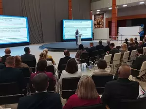 "Единая Россия" утвердит кандидатов на выборы в ЗакС на конференции 2 июля