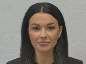 Бывший судебный пристав Сальникова стала замглавы Петродворцового района