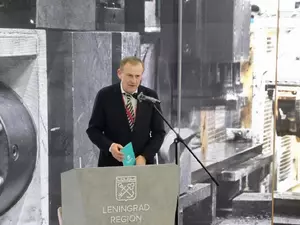 Беглов уступил Дрозденко первенство в медиарейтинге губернаторов СЗФО