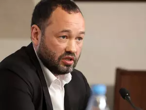 Анохин хочет запустить русскую криптовалюту. Минфин и ЦБ, видимо, не в курсе