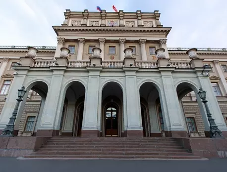 Муниципальная реформа дошла до Петербурга : ЗакС.Ру : Статьи