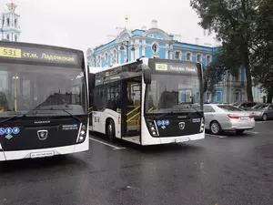 фото ЗакС Из Ленобласти в Петербург с 1 января будут ездить новые автобусы фото ЗакС политика Из Ленобласти в Петербург с 1 января будут ездить новые автобусы