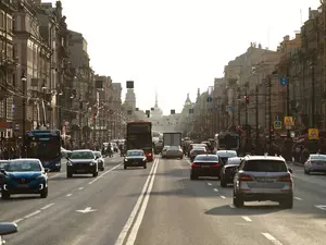 Петростат подсчитал размер средней сентябрьской зарплаты в Петербурге