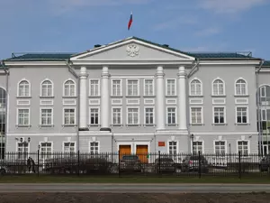 Суд приговорил двоих к реальным срокам за хищения на нацпроекте