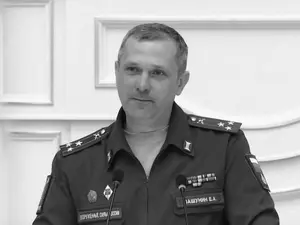 Петербургской школе дали имя первого командира Ленинградского полка Вашунина