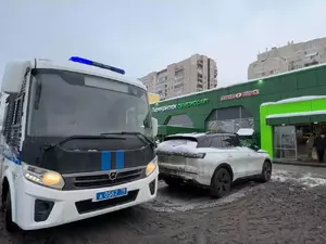 В поисках нелегалов полиция вновь наведалась в "Перекрестки"