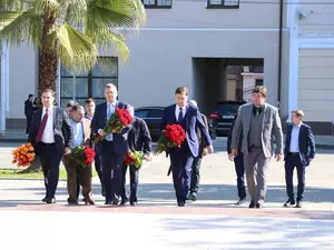 Поляков и Линченко прибыли в Абхазию с рабочим визитом