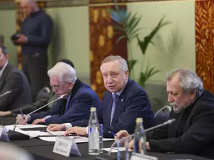 Беглов провел совет по культуре в Петербурге