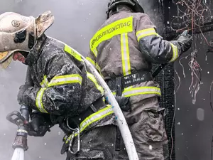 Пожарных-ликвидаторов последствий атак БПЛА премируют в Ленобласти