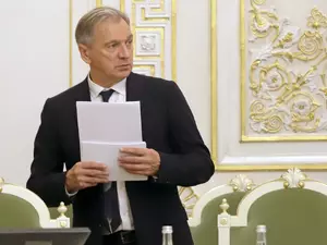 Барышников подал документы на праймериз в ЗакС по своему округу