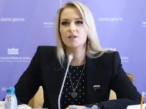 Интерфакс: Фракция "Справедливая Россия" выдвинула Лантратову на пост омбудсмена