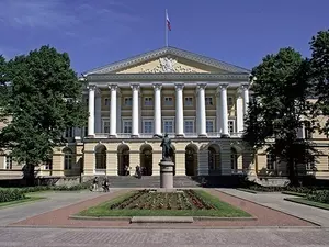 Смольный потратит на тур для блогеров из стран Ближнего Востока 39 млн рублей