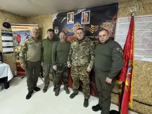 Бельский и депутаты ЗакСа доставили 90-й гуманитарный груз военным в зоне СВО