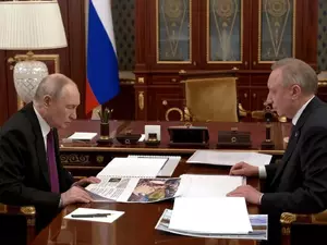 Путин встретился с Бегловым в ходе поездки в Петербург