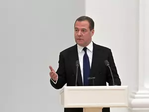Дмитрий Медведев приедет в Петербург для участия в форуме "Единой России"