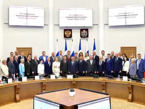 Четырбок и Шишкина отправились на конференцию ПАСЗР в Великом Новгороде