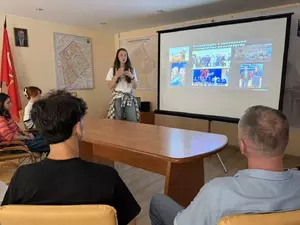 В МО "Семеновский" прошла презентация молодежных социальных проектов