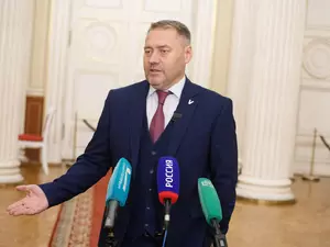 Деньги на спортплощадки в Петербурге могут направить на ремонт дорог во дворах