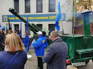 ЛДПР в Петербурге попросила военных позволить бойцу СВО участвовать в выборах