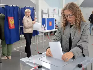 В городской парламент Санкт-Петербурга проходят пять партий