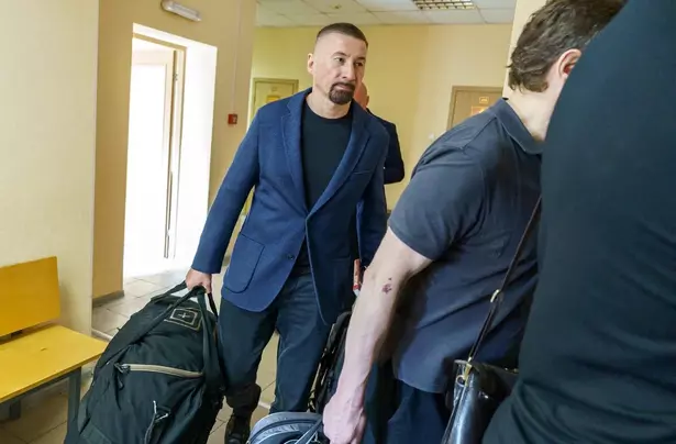 Экс-чиновника Смольного Ивана Громова приговорили к 6 годам 3 месяцам колонии Экс-чиновника Смольного Ивана Громова приговорили к 6 годам 3 месяцам колонии