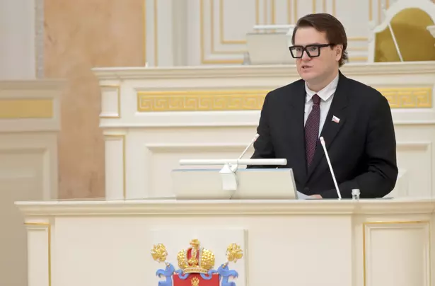 Экс-депутат ЗакСа Анисимов возглавил петербургское "Яблоко" Экс-депутат ЗакСа Анисимов возглавил петербургское "Яблоко"